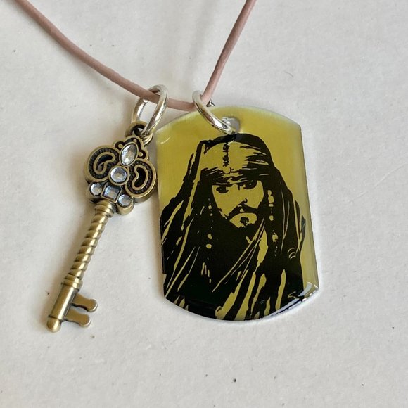 Vintage Disney Pirates of the Caribbean Necklace Charm Skull Crossbones 23" - Picture 7 of 10